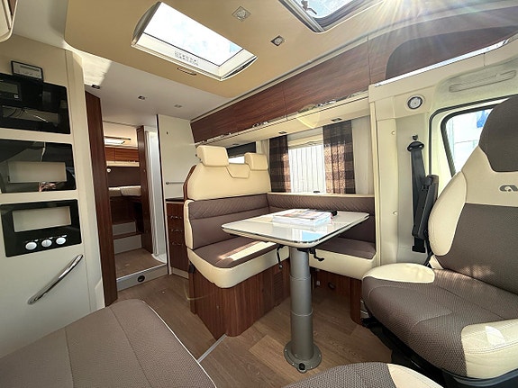 Adria Coral 670 SL 15 of 17