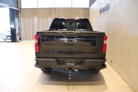 Chevrolet Silverado 1500 5 of 5