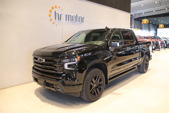 Chevrolet Silverado 1500 3 of 5