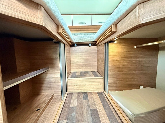 Weinsberg Caracompact 640 Mercedes 13 of 20
