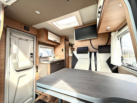 Weinsberg Caracompact 640 Mercedes 18 of 20
