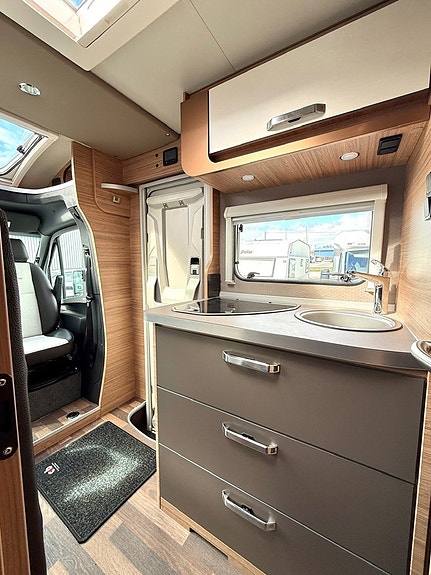 Weinsberg Caracompact 640 Mercedes 15 of 20