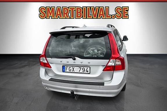 Volvo V70 5 of 26