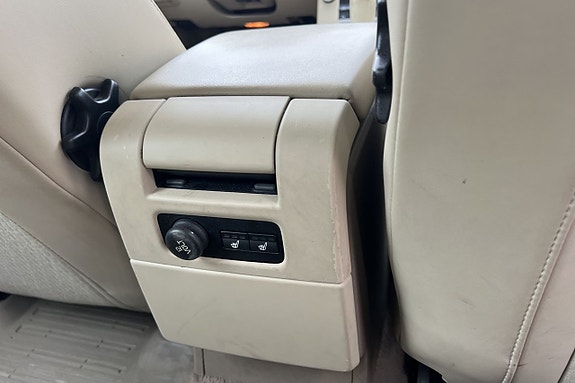 Volvo V70 21 of 26
