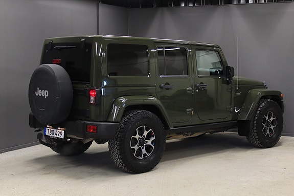 Jeep Wrangler Unlimited 4 of 5