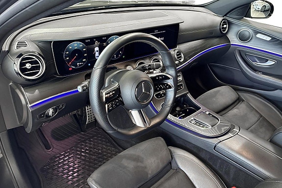 Mercedes-Benz E220 6 of 13