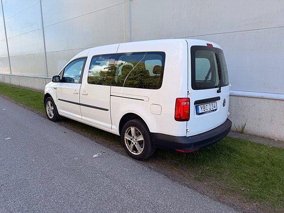 Volkswagen Caddy Maxi 3 of 5