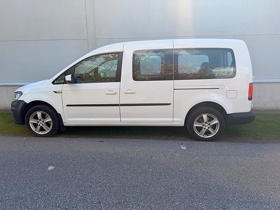 Volkswagen Caddy Maxi 2 of 5