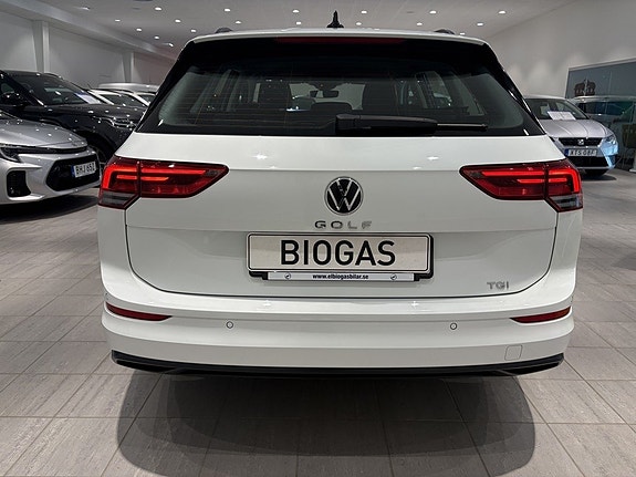 Volkswagen Golf VIII 5 of 14