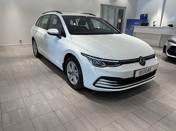 Volkswagen Golf VIII 10 of 14