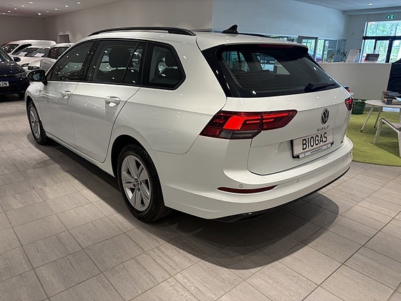 Volkswagen Golf VIII 4 of 14