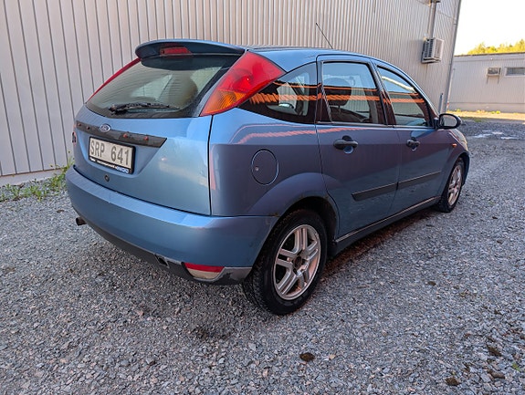 Ford Focus 3 of 5
