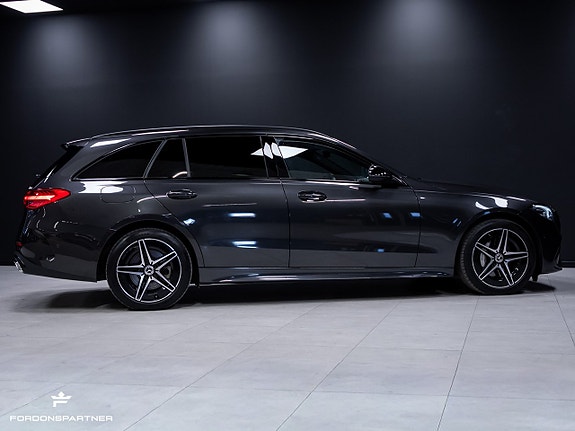 Mercedes-Benz C300 9 of 30