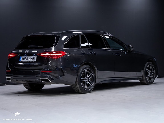 Mercedes-Benz C300 8 of 30