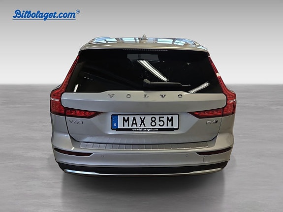 Volvo V60 Cross Country 6 of 12