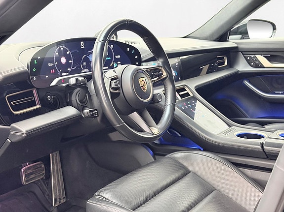 Porsche Taycan Turbo 15 of 30