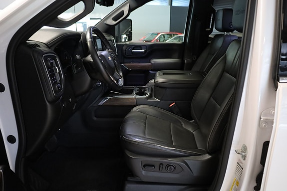 Chevrolet Silverado 2500 9 of 26