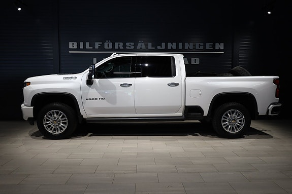 Chevrolet Silverado 2500 3 of 5