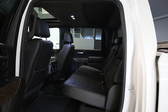 Chevrolet Silverado 2500 14 of 26