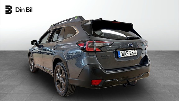 Subaru Outback 3 of 5
