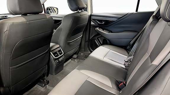 Subaru Outback 11 of 14