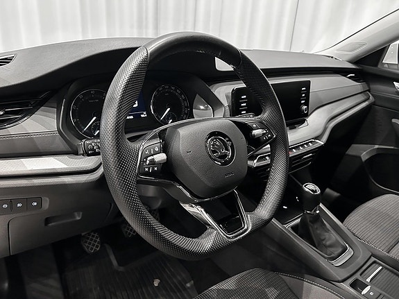 Skoda Octavia 10 of 14