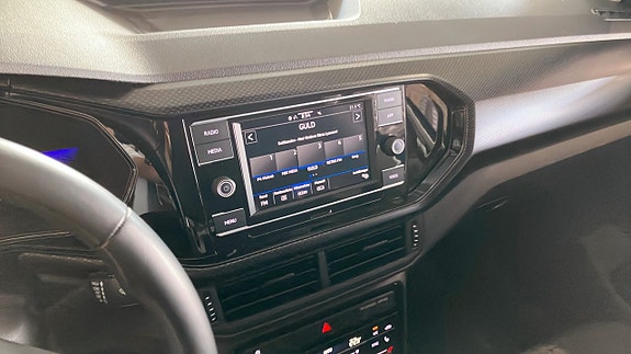 Volkswagen T-Cross 9 of 13