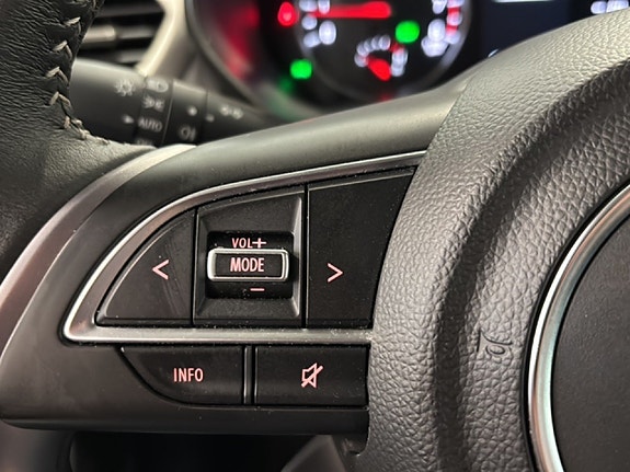 Suzuki Swift 17 of 19
