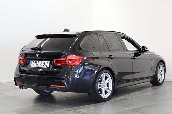 BMW 320d 3 of 5