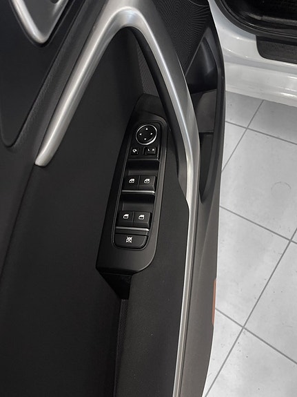 Kia Ceed 14 of 17