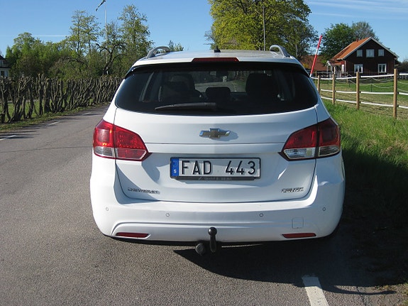 Chevrolet Cruze 8 of 14