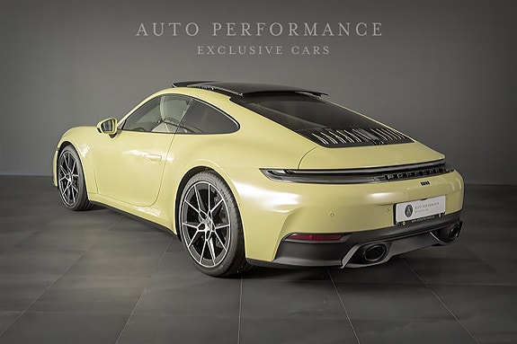 Porsche 911 3 of 5