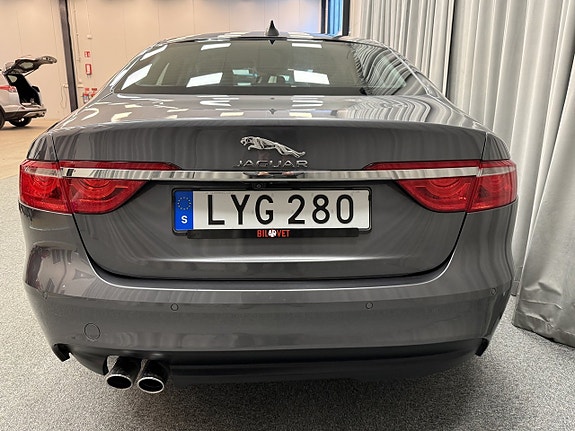 Jaguar XF 5 of 15