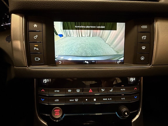 Jaguar XF 13 of 15