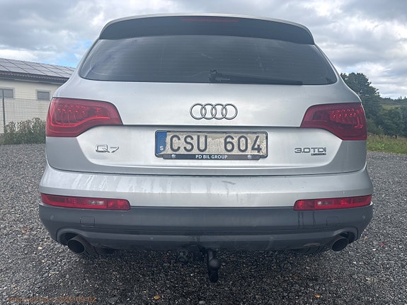 Audi Q7 6 of 29