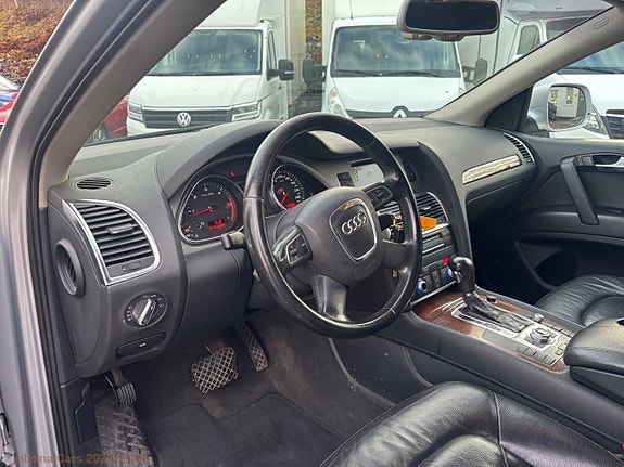 Audi Q7 16 of 29