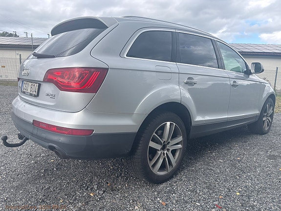Audi Q7 5 of 29