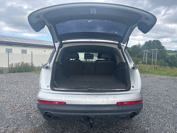 Audi Q7 9 of 29