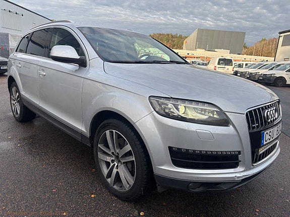 Audi Q7 3 of 5