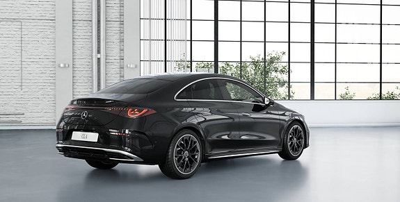 Mercedes-Benz CLA250+ 3 of 5