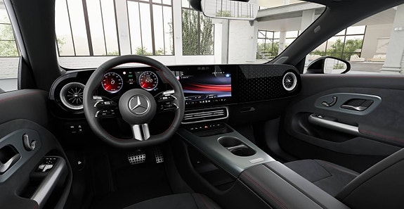 Mercedes-Benz CLA250+ 4 of 5