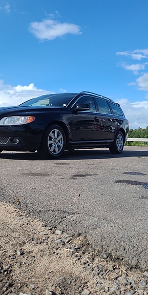 Volvo V70 7 of 11