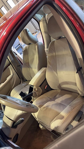 Volvo S80 3 of 5