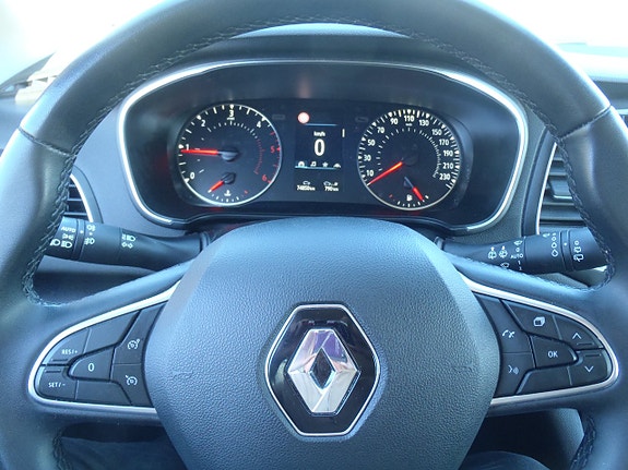 Renault Megane IV 6 of 9