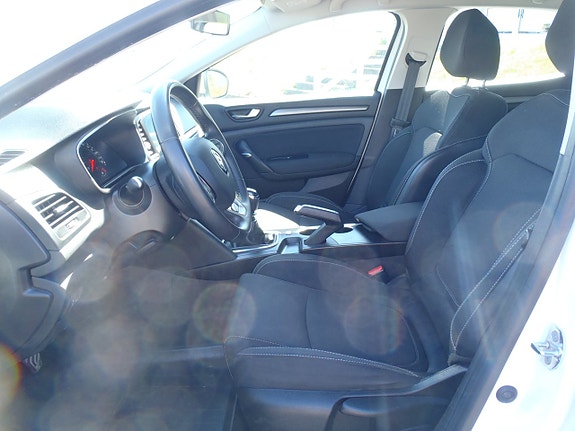 Renault Megane IV 5 of 5