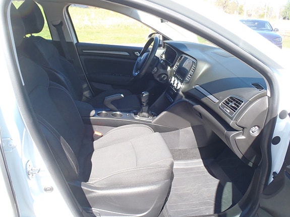 Renault Megane IV 8 of 9