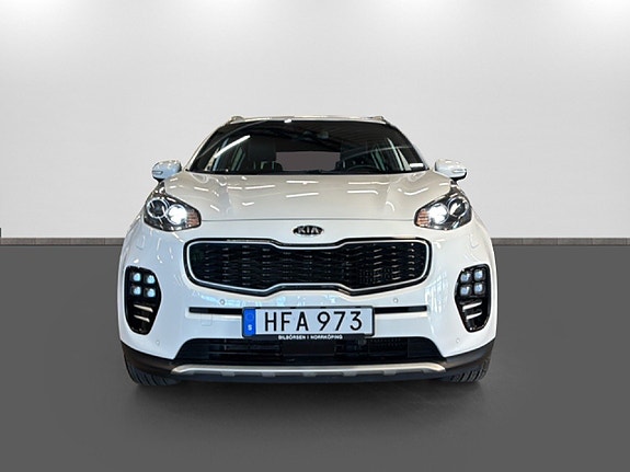 Kia Sportage 2 of 5