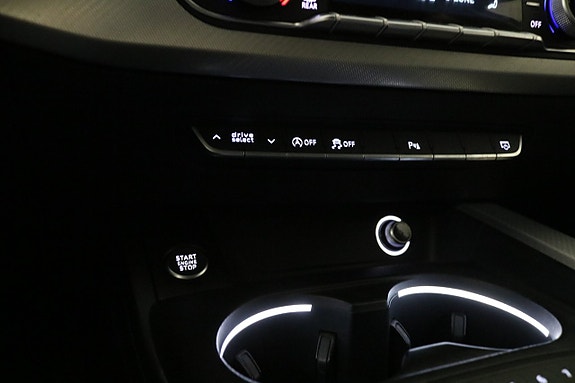 Audi A4 23 of 28