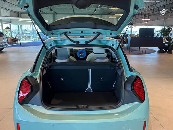 MINI Cooper S 16 of 16