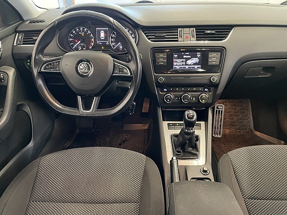 Skoda Octavia 13 of 21